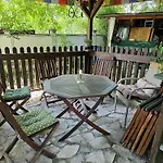 India A-frame Ledenik