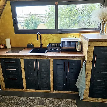 בית נופש India A-frame Ledenik